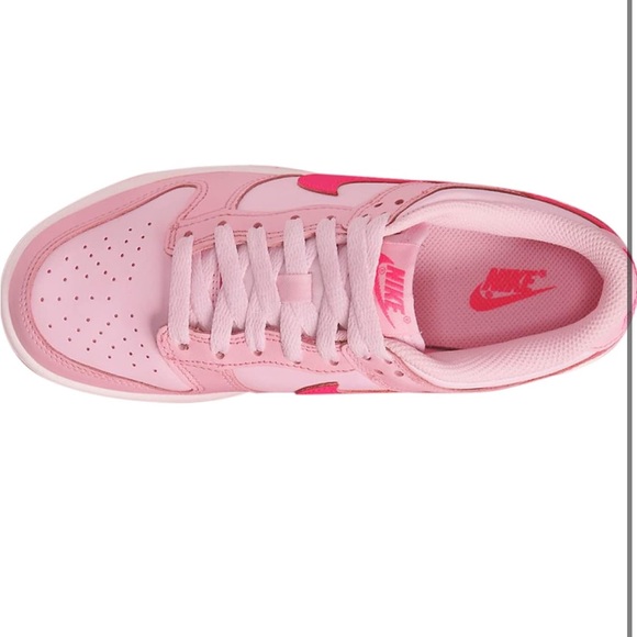 Nike Dunk Low Med Soft Pink/Pink Size 5 (boys) - Picture 5 of 6